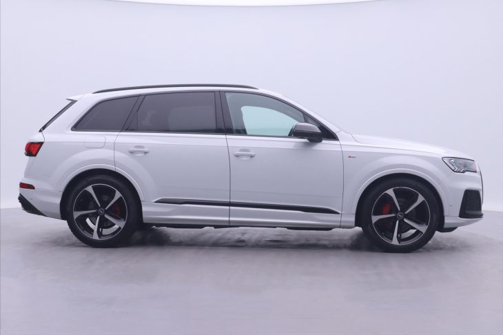 Audi Q7 3,0 V6 TDI CZ S-Line 1.Maj.