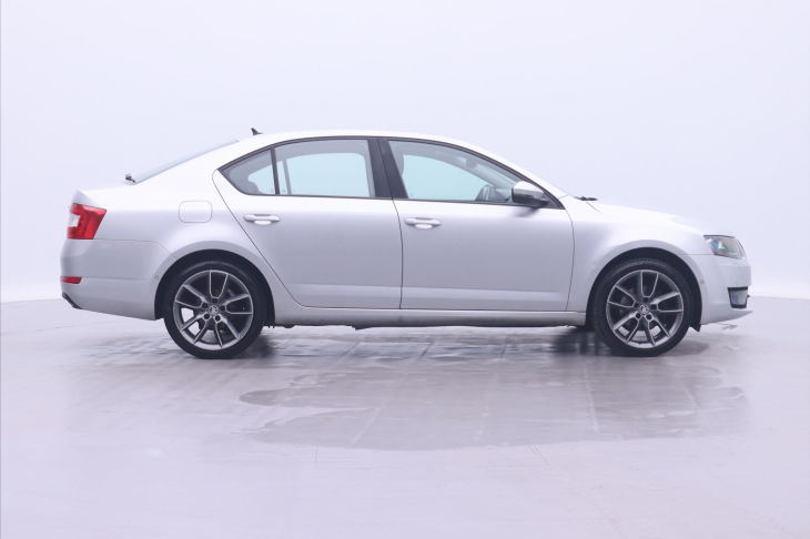 Škoda Octavia 1,6 TDI 77kW CZ Style Webasto