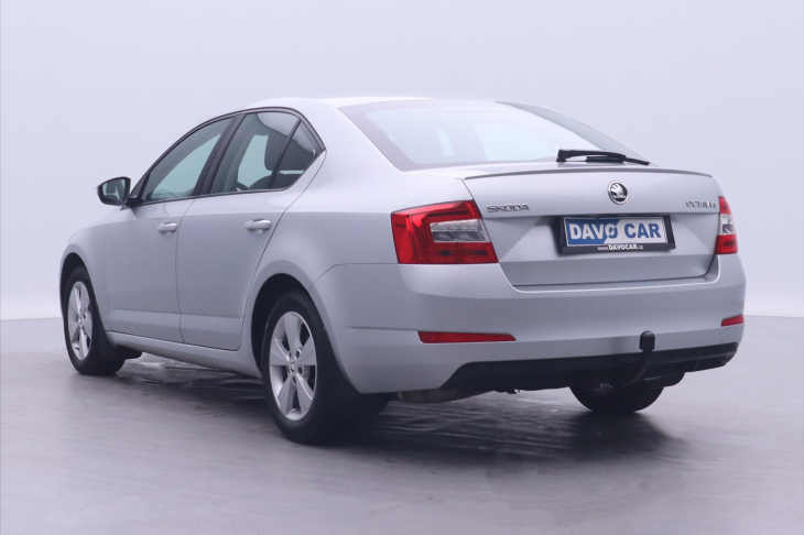 Škoda Octavia 1,8 TSI 132kw Elegance xenon serv. kniha