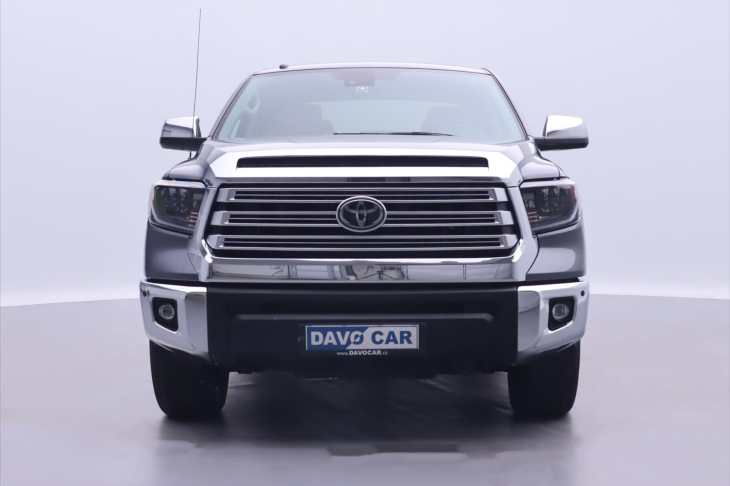 Toyota Tundra 5,7 i V8 Force AWD LED Navi