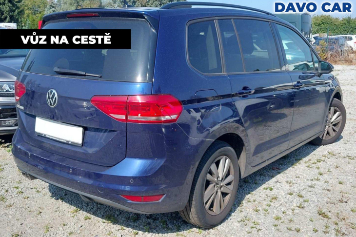 Volkswagen Touran 2,0 TDI 110kW DSG Navi Pano DPH