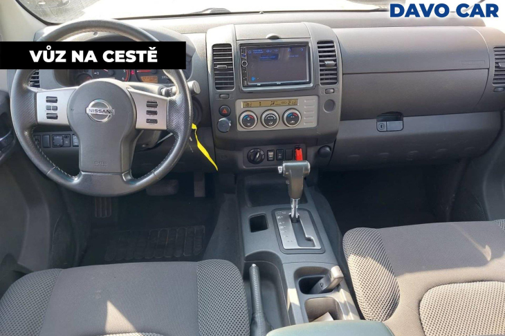 Nissan Navara 2,5 DCI 4x4 Tažné DoubleCab