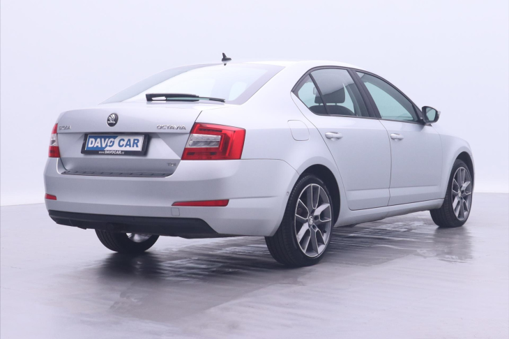 Škoda Octavia 1,6 TDI 77kW CZ Style Webasto