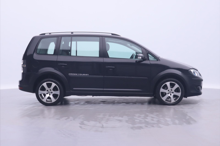 Volkswagen Touran 2,0 TDI 103kW DSG Cross Navi