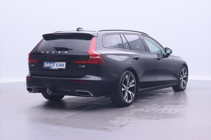 Volvo V60 2,0 T4 R-Design 1.Maj LED DPH