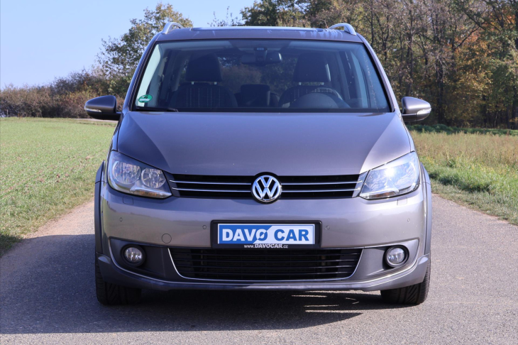 Volkswagen Touran 2,0 TDI 103kW CROSS  Panorama