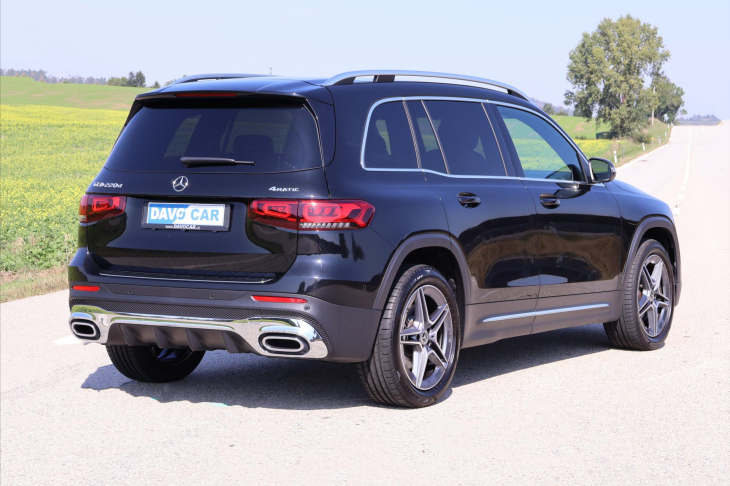 Mercedes-Benz GLB 2,0 220d 4Matic AMG LED DPH