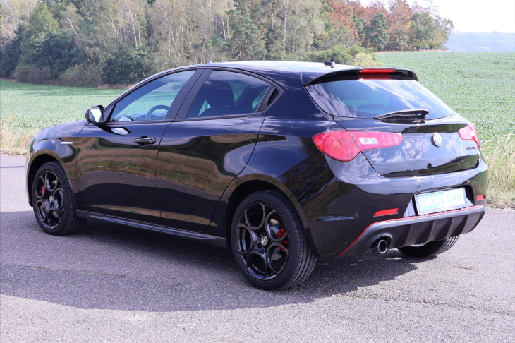 Alfa Romeo Giulietta 1,4 TB Sport Navi Alcantara