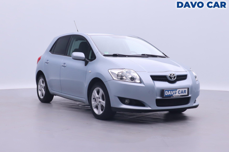 Toyota Auris 1,6 VVT-i 91kW Cool Serv.kniha