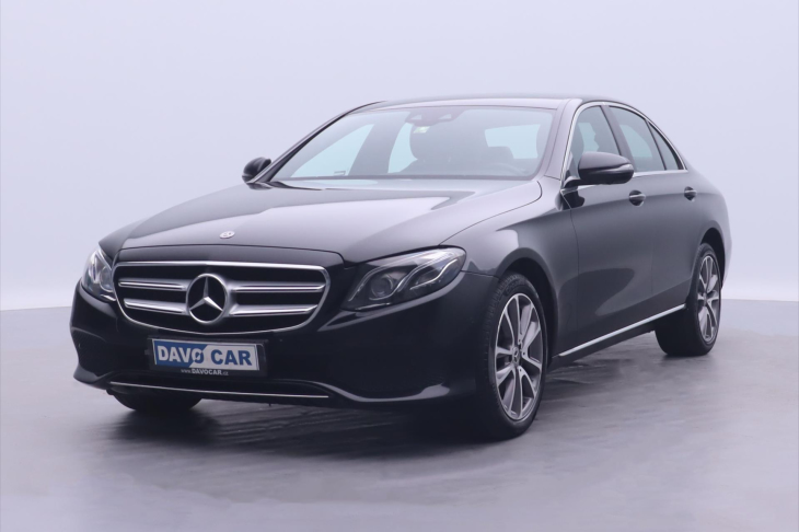 Mercedes-Benz Třídy E 2,0 220d 4MATIC CZ LED DPH