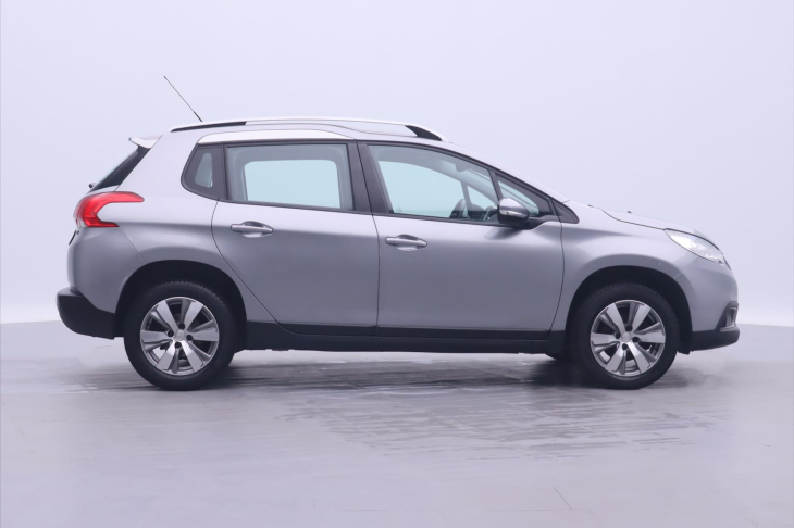 Peugeot 2008 1,2 i ACTIVE PureTech CZ