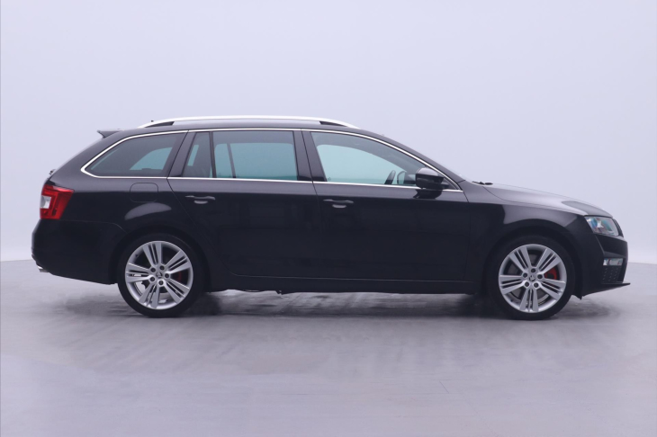 Škoda Octavia 2,0 TDI 135kW DSG Xenon 1.Maj RS