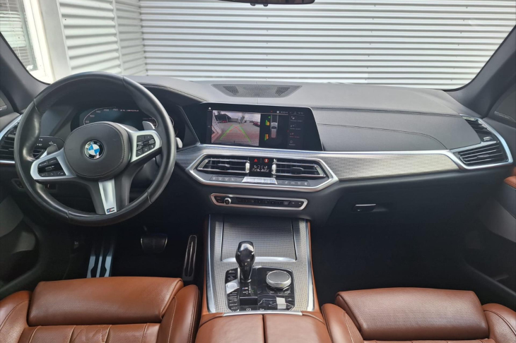 BMW X5 3,0 M50d AT