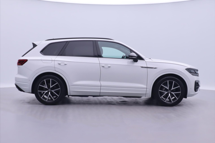 Volkswagen Touareg 3,0 V6 TDI R-Line Black DPH