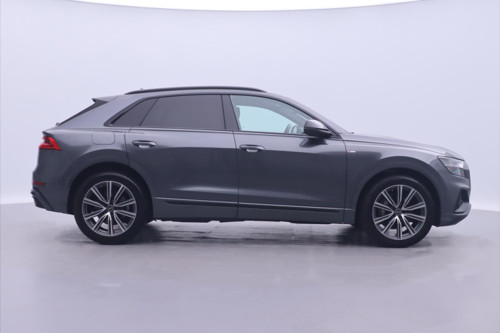 Audi Q8 3,0 V6 TDI S-Line Black CZ DPH