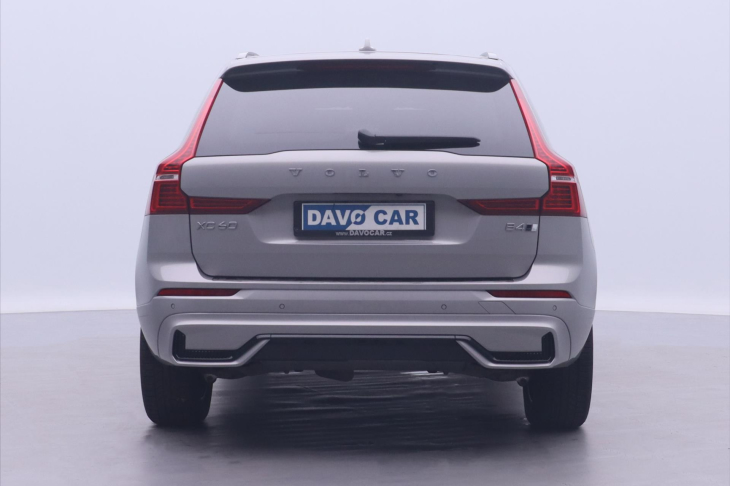 Volvo XC60 2,0 B4 AWD CZ Plus Dark AT