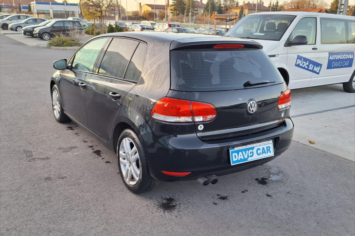 Volkswagen Golf 2,0 TDI 81kW Klimatizace Tempomat