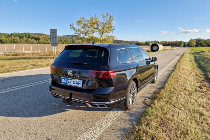 Volkswagen Passat 1,5 TSI R-line DSG Matrix