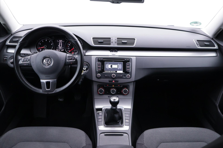 Volkswagen Passat 1,4 TSI 90kW Comfort Navi 1.Maj