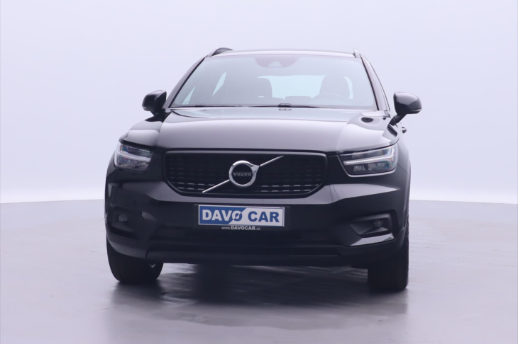 Volvo XC40 2,0 B4 AWD R-Design CZ DPH