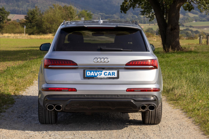 Audi SQ7 4,0 TDI 320kW Quattro 7-Míst  DPH