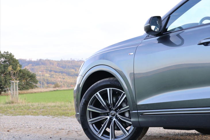 Audi Q8 3,0 V6 TDI S-Line Black CZ DPH