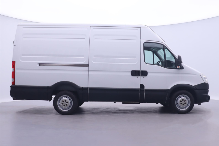 Iveco Daily 3,0 L2H2 DPH Tažné Zař. 93tis.km