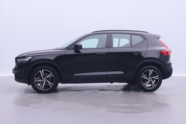 Volvo XC40 2,0 B4 AWD R-Design CZ DPH