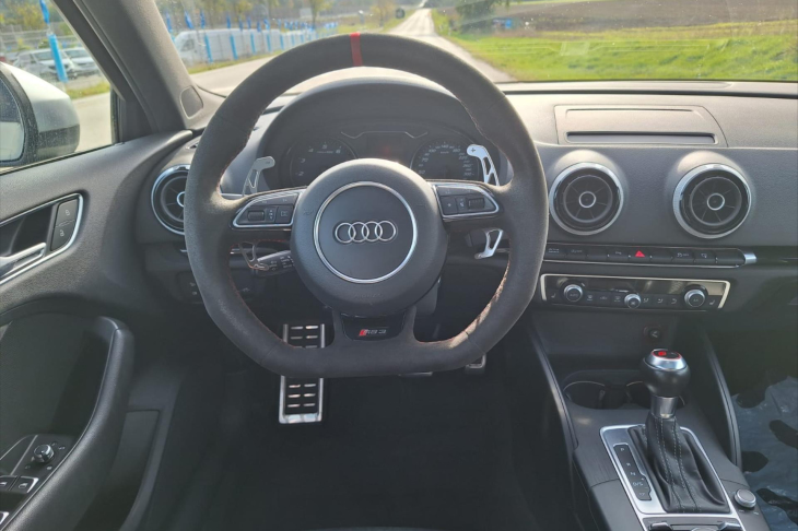 Audi RS 3 2,5 TFSI quattro S tronic Sportback