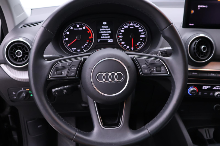 Audi Q2 1,5 S line  35 TFSI S tronic