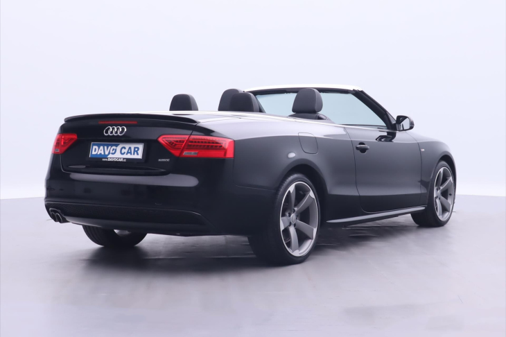 Audi A5 3,0 TDI quattro S-tronic Sline