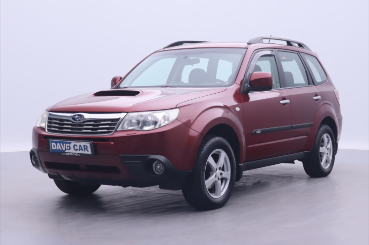 Subaru Forester 2,0 D CZ Comfort Xenon Tažné