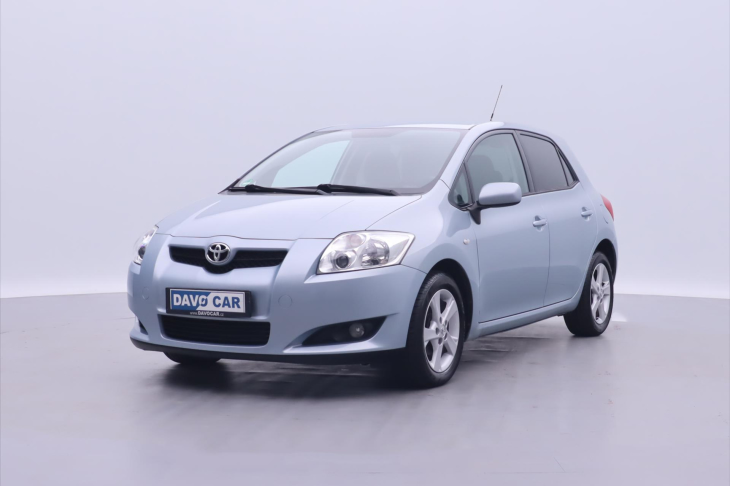 Toyota Auris 1,6 VVT-i 91kW Cool Serv.kniha