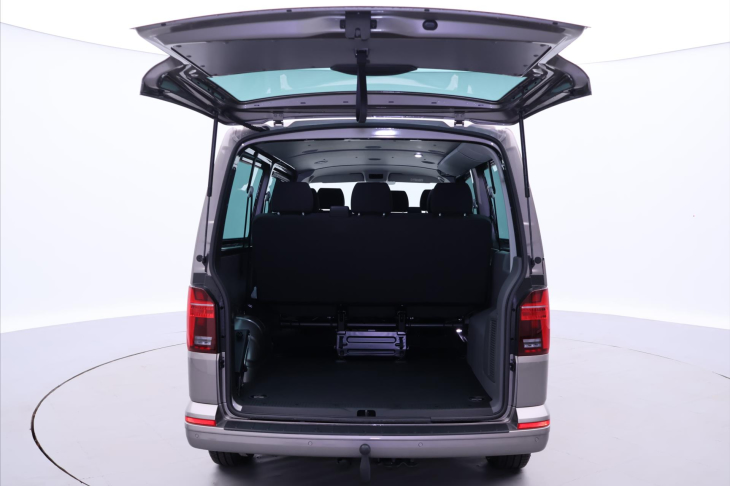 Volkswagen Transporter 2,0 TDI DSG Bulli Long 9-Míst