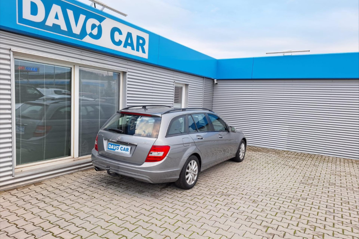 Mercedes-Benz Třídy C 2,1 220 CDI BlueEfficiency