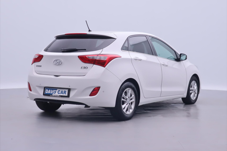 Hyundai i30 1,6 GDI 99kW Aut. CZ Trikolor