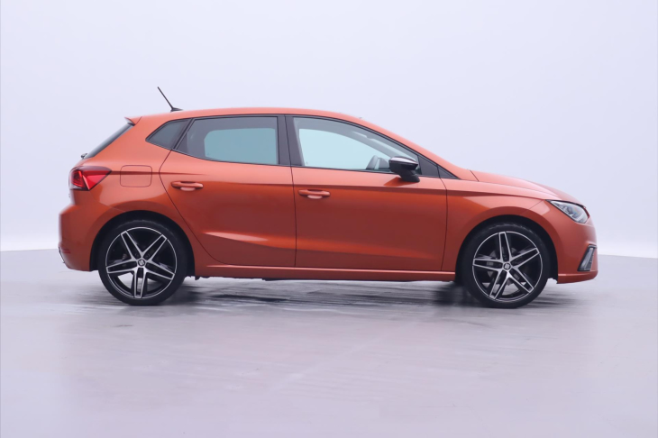 Seat Ibiza 1,5 TSI 110kW FR LED ACC Kůže