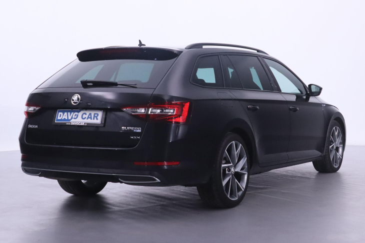 Škoda Superb 2,0 TDI DSG 4x4 Sportline Navi