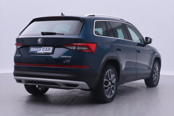 Škoda Kodiaq 2,0 TSI 4x4 DSG Scout 7-Míst