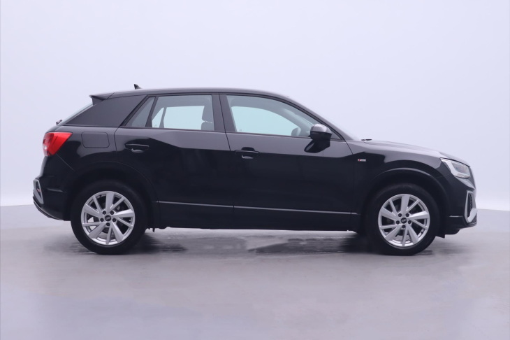 Audi Q2 1,5 35TFSI S-tronic CZ 1.Maj.