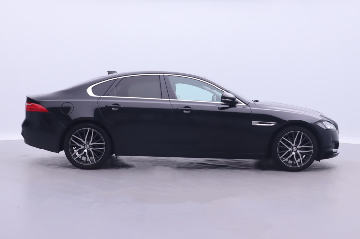 Jaguar XF 2,0 D 120 kW E-PERFORMANCE