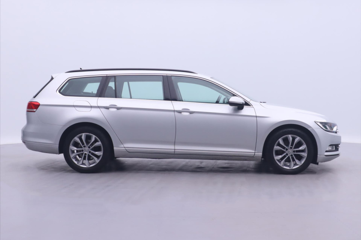 Volkswagen Passat 2,0 TDI 110kW LED ACC Navi