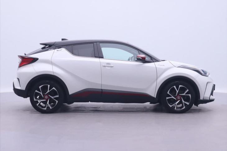 Toyota C-HR 2,0 Hybrid E-CVT CZ 1.Maj DPH