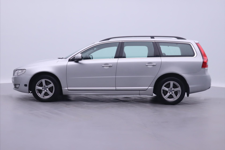 Volvo V70 1,6 T4F Momentum Kůže Xenon