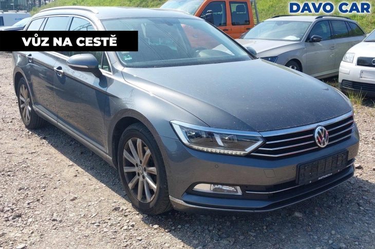 Volkswagen Passat 2,0 TDI Highline Navi LED 1.Maj.