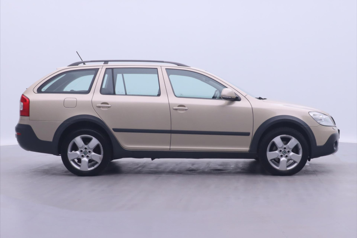 Škoda Octavia 2,0 TDI Aut.klima Xenon Scout