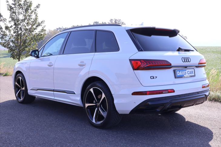 Audi Q7 3,0 V6 TDI S-Line Black CZ DPH