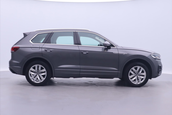 Volkswagen Touareg 3,0 TDI R-Line 4M 1.Maj. DPH