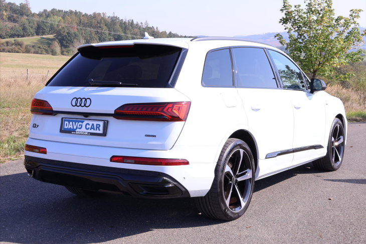 Audi Q7 3,0 V6 TDI S-Line Black CZ DPH