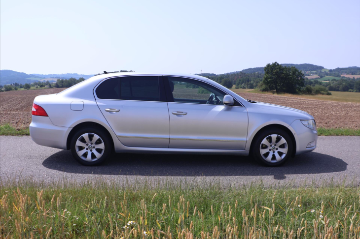 Škoda Superb 2,0 TDI 103kW Elegance Navi